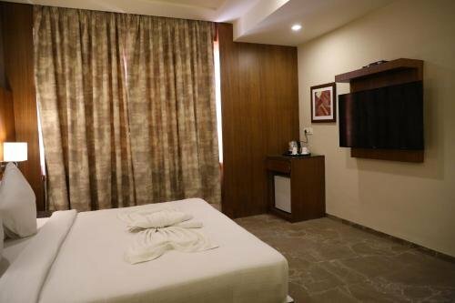 Гостиница Neel's City Resort в Раджкоте