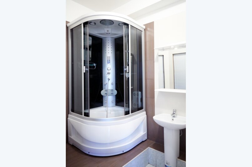 Фото Август