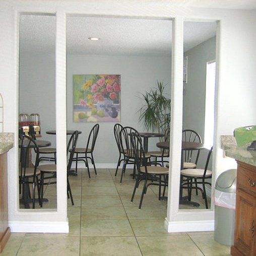 Фото Apple Tree Inn