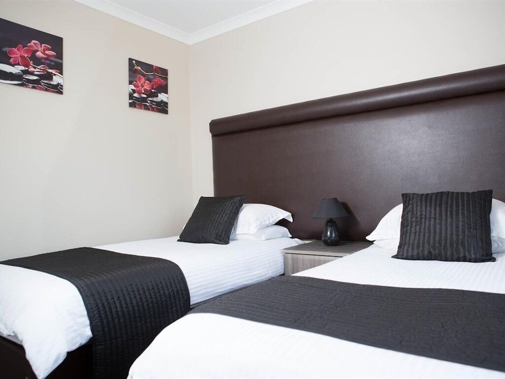 Фото The Greenside Hotel