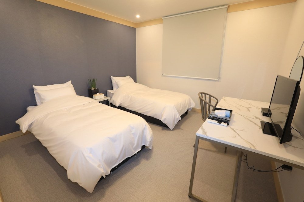 Фото Maison Mini Hotel & Guesthouse