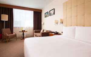 DoubleTree by Hilton Hotel Novosibirsk (Kamenskaya Street, 7/1), hotel