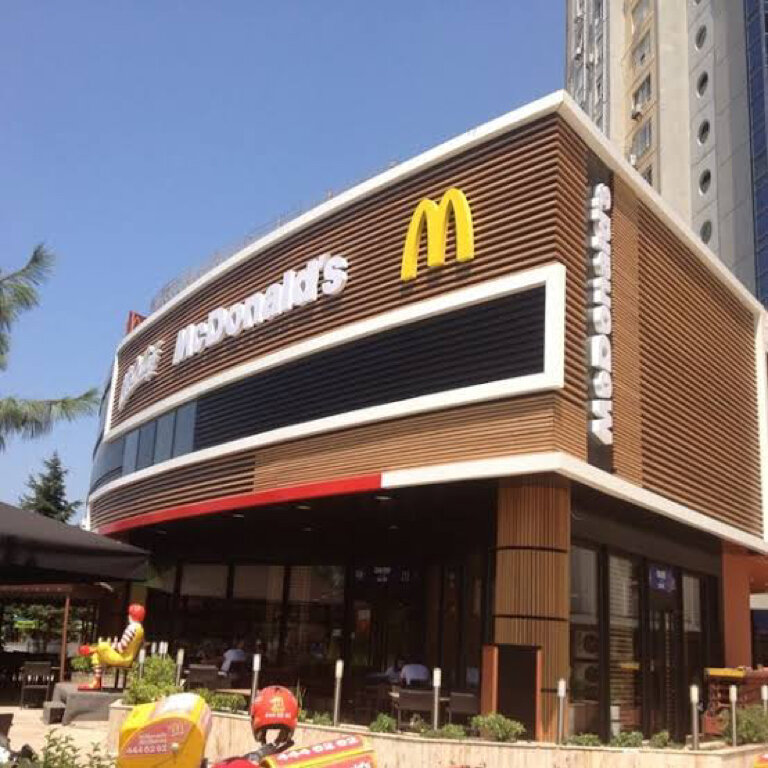 Fast food McDonald's, Ataşehir, foto