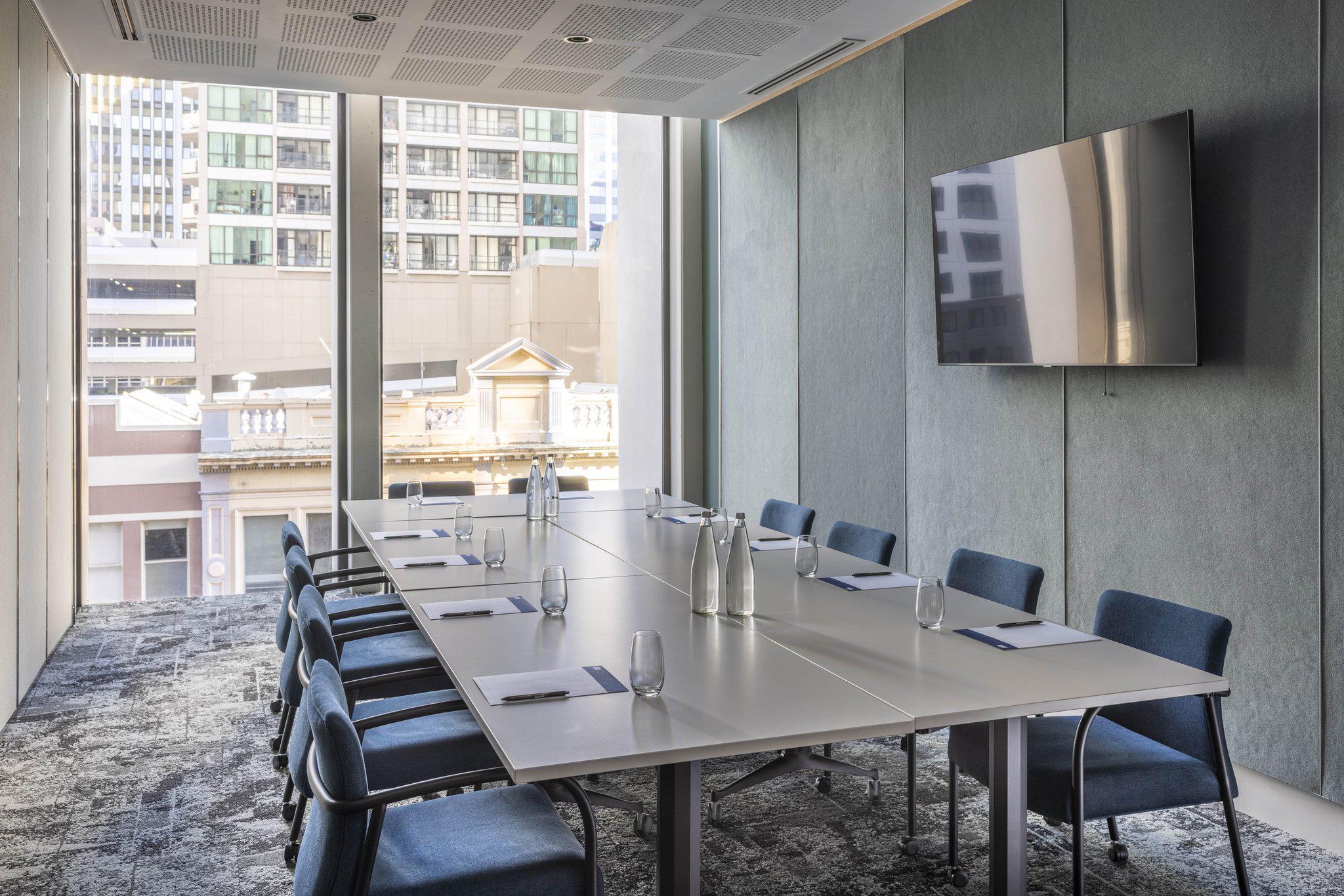 Фото Voco Auckland City Centre, an IHG Hotel