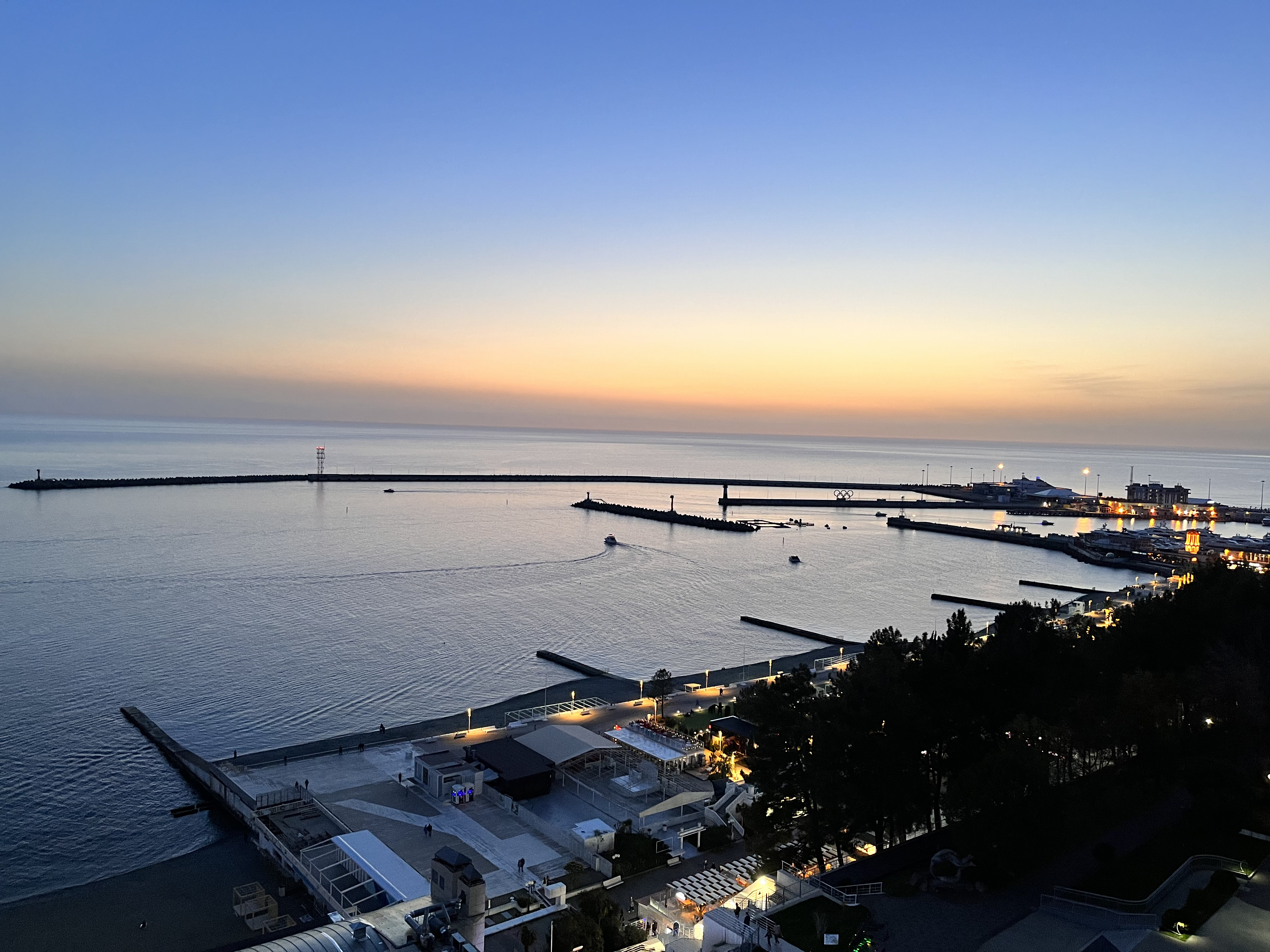 Фото Апарт-отель Юплаза