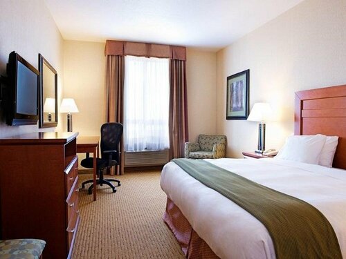 Гостиница Holiday Inn Express Fort St John by Ihg в Форт-Сент-Джоне
