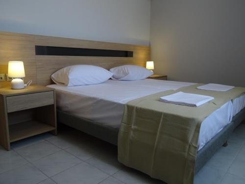 Фото Cosmos Apartments