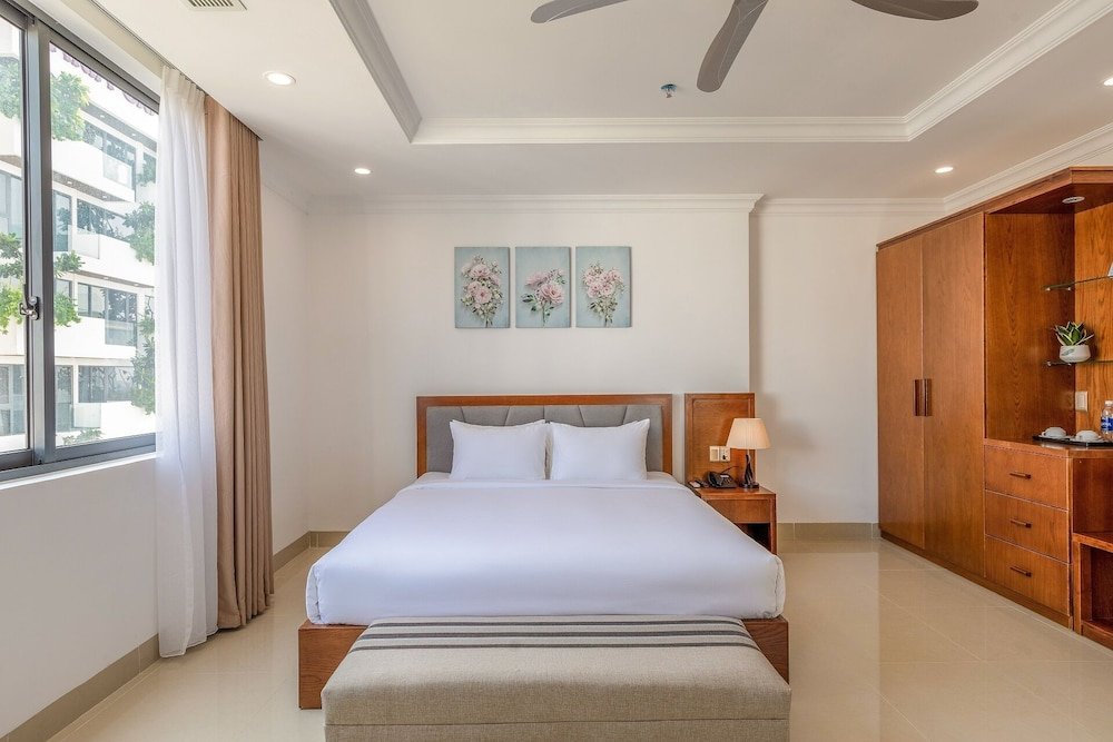 Фото Kiwi Hotel & Apartments