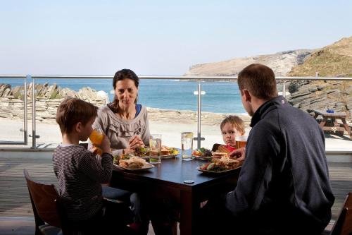 Фото The Port William