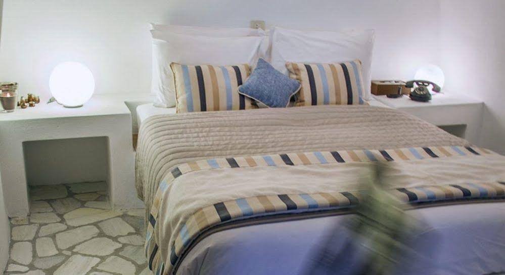 Фото La Maltese Buddha Beach Bar Santorin