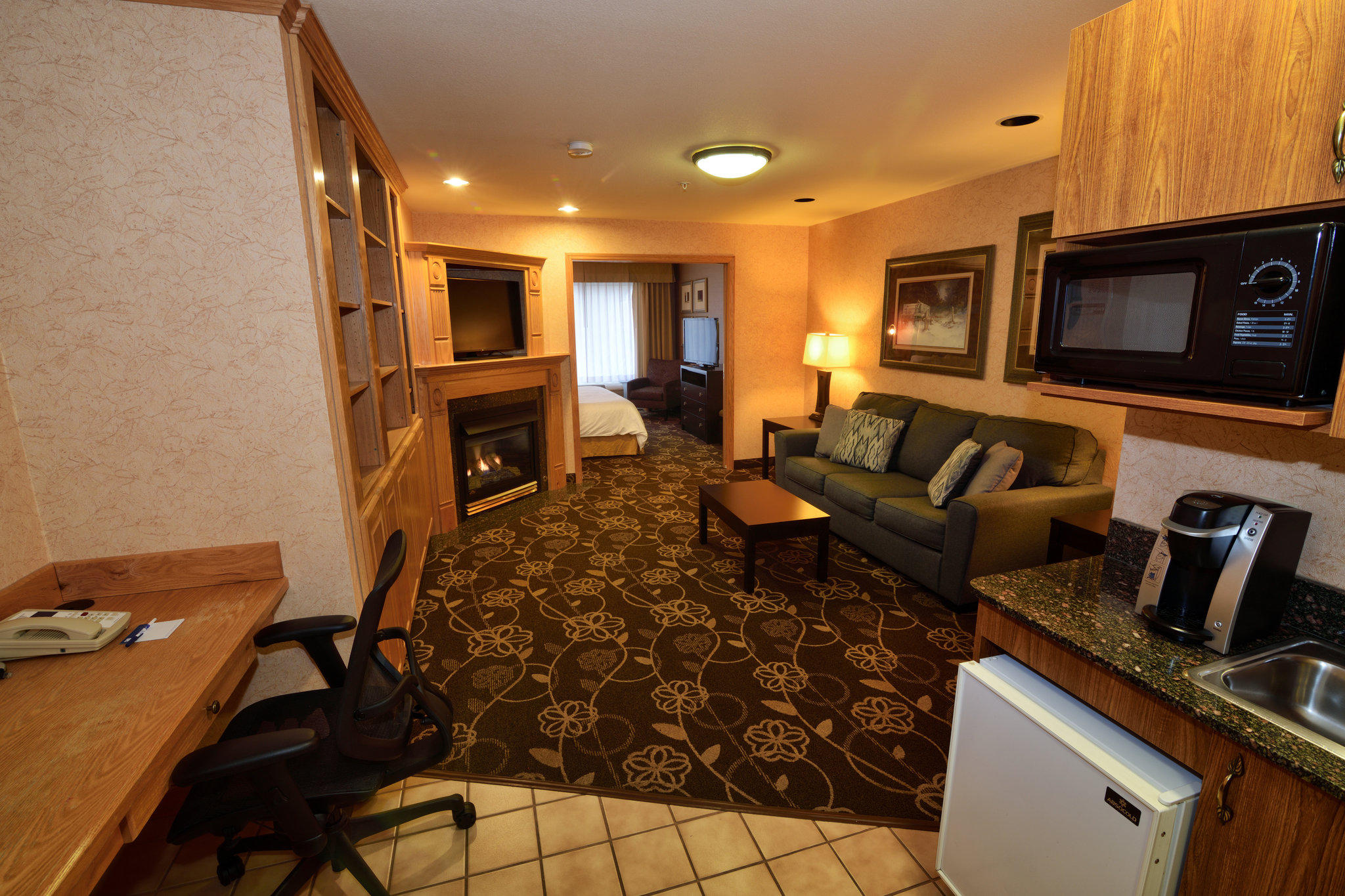 Фото Holiday Inn Express Hotel & Suites Idaho Falls, an Ihg Hotel