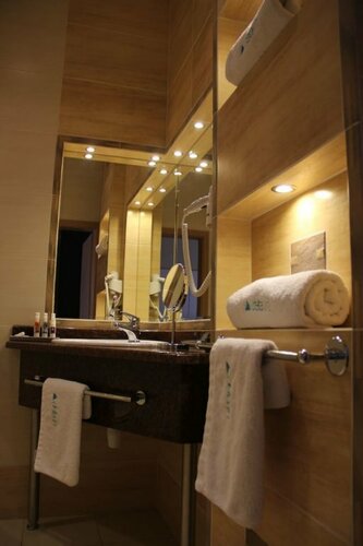 Гостиница Hotel Delta In в Дзержонюве
