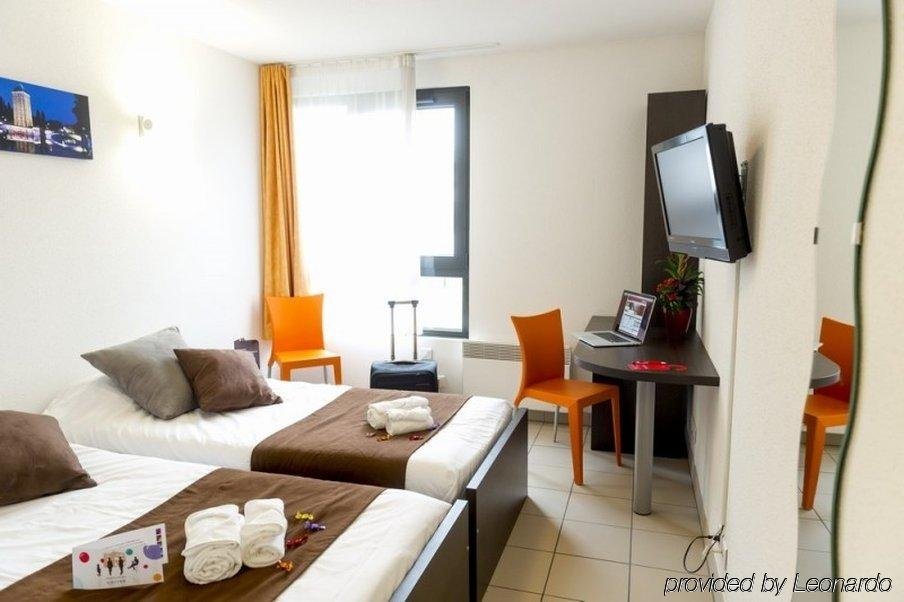 Фото Adonis Strasbourg