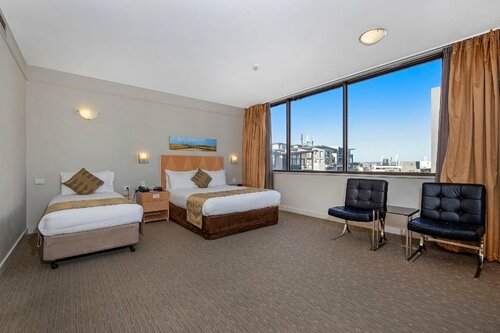 Гостиница Quality Hotel Ambassador Perth в Западной Австралии