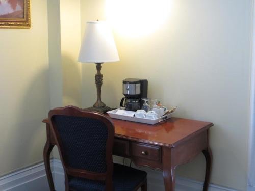 Фото Hotel Manoir de la Tour