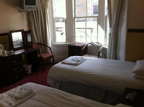 Гостиница Kinloch Arms Hotel в Области Ангус