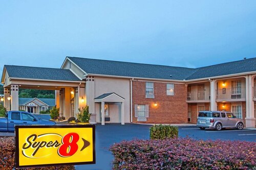 Гостиница Super 8 by Wyndham Covington в Ковингтоне