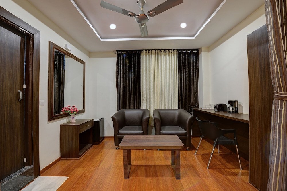 Фото Oyo 22861 Hotel Samanvi International