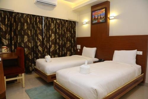 Фото Hotel Skml Grand