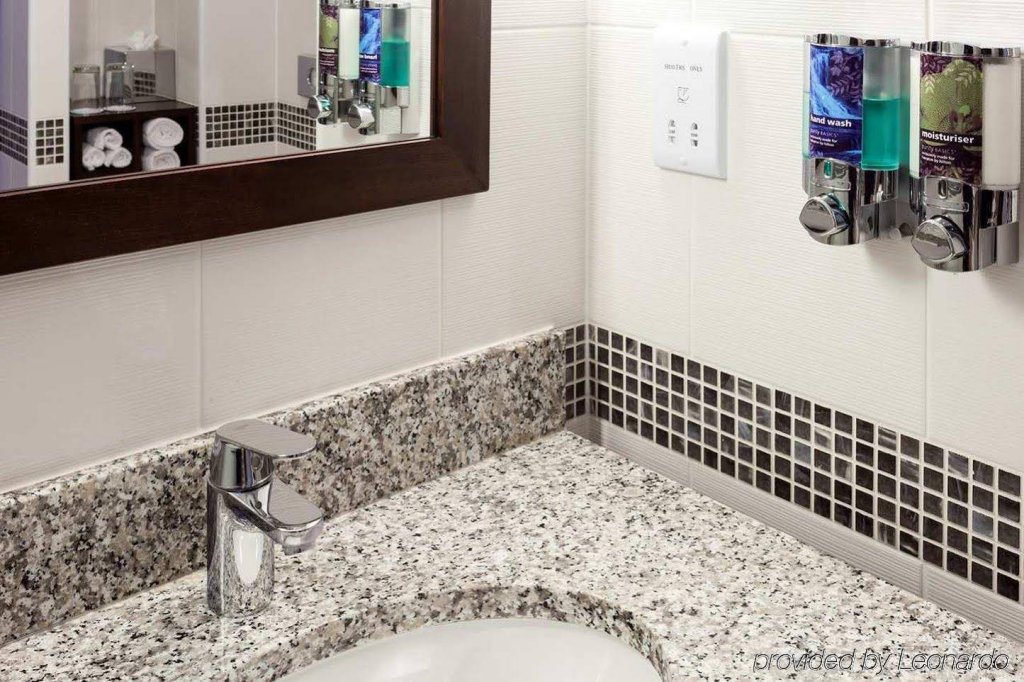 Фото Hampton by Hilton Birmingham Jewellery Quarter