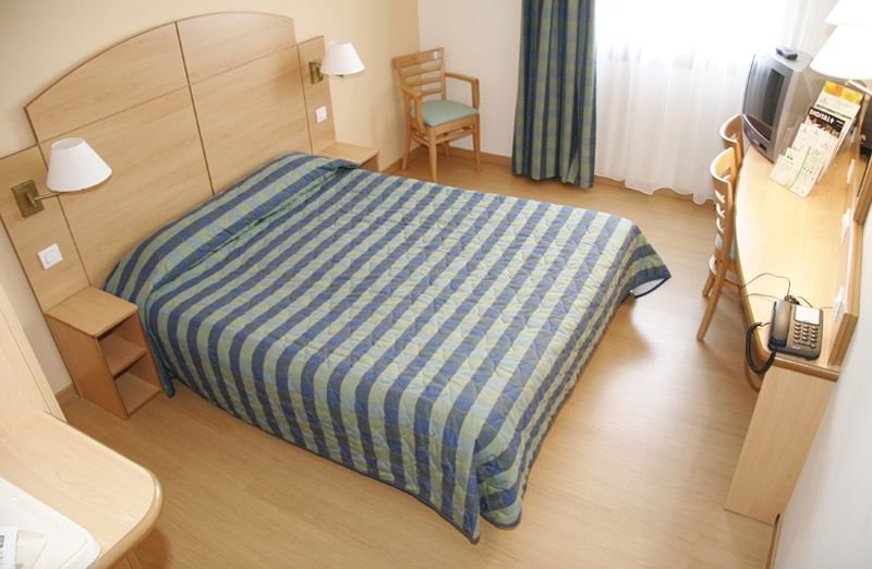 Фото Hotel Campanile Madrid - Alcalá de Henares