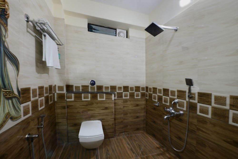 Фото Oyo 22861 Hotel Samanvi International