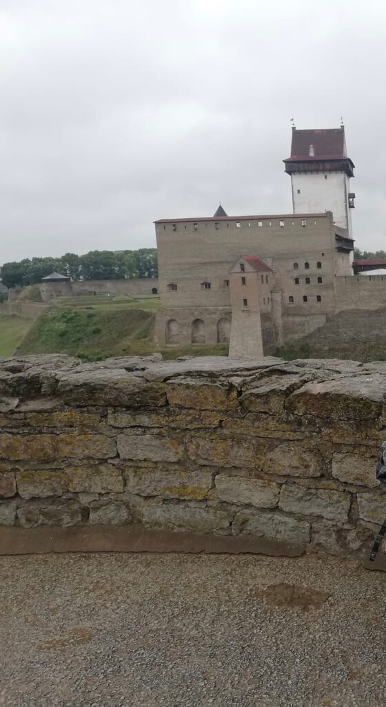 Остановка общественного транспорта Ивангородское АТП, Ивангород, фото