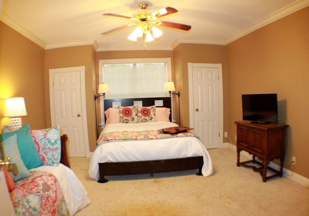 Фото Huffman House