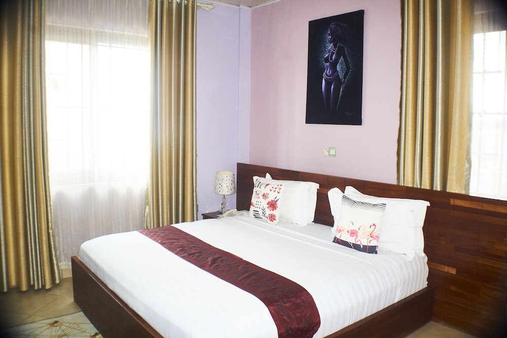 Фото Triple Hill Hotel