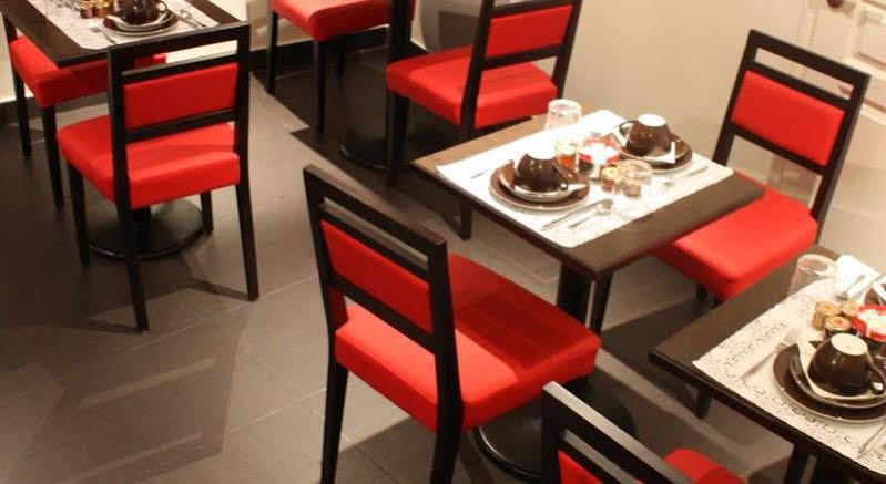 Фото Hotel Arc de Triomphe