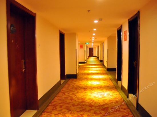 Фото GreenTreeAlliance Ruihai NorthSquare West Rail Sta