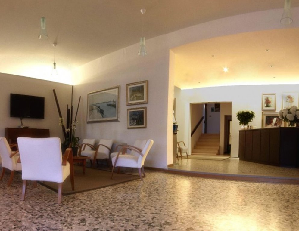 Фото Hotel Colonna