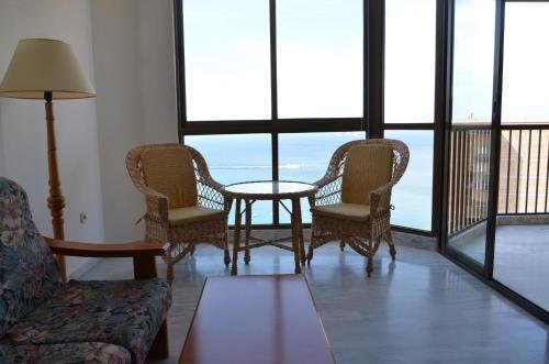 Фото Apartamentos Oasis Benidorm