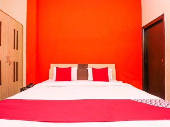 Фото Oyo 9927 Hotel Prakash Inn