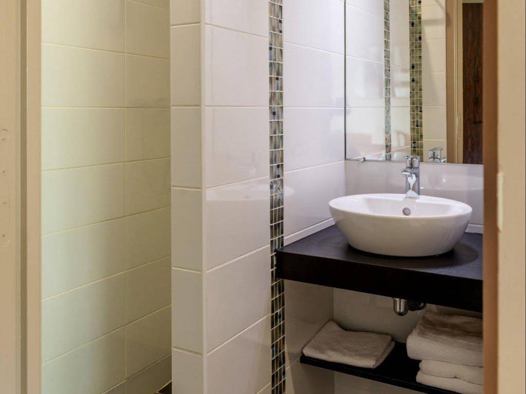 Фото Logis Hotel la Grassinais