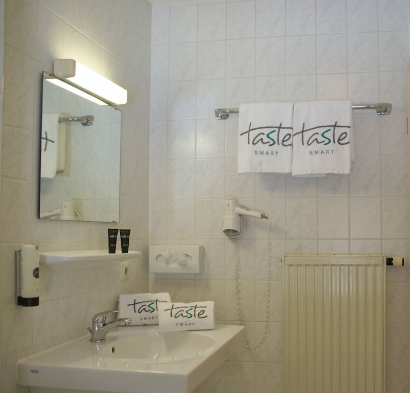 Фото Taste Smart Hotel Backnang