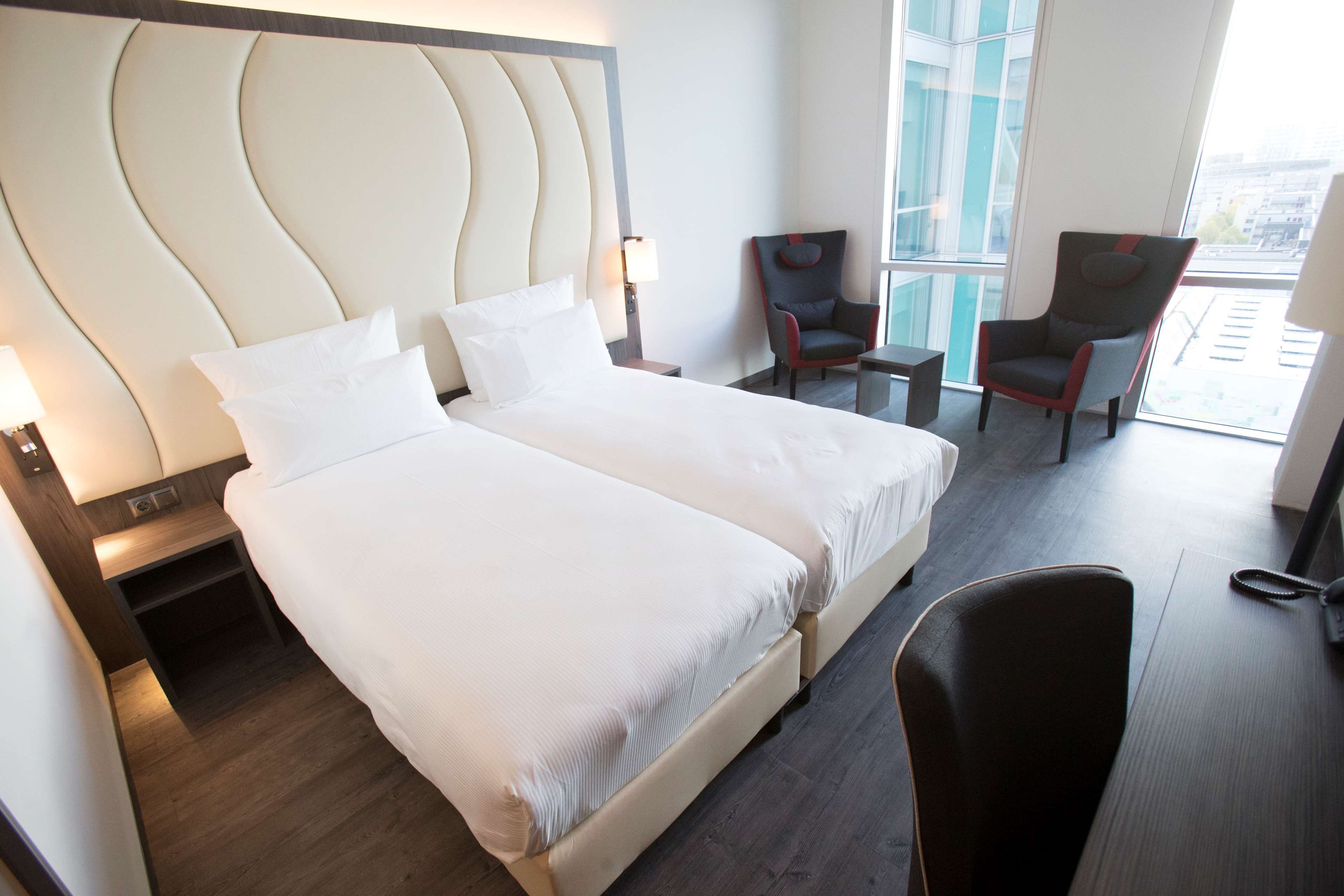 Фото Best Western Plus Plaza Almere