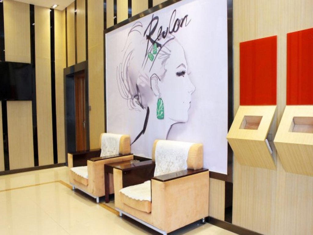 Фото 7 Days Premium Rongcheng Train Station Branch