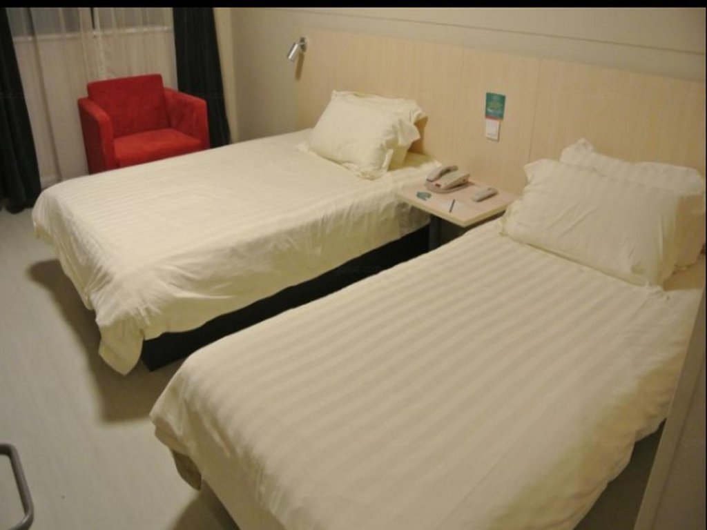 Фото Jinjiang Inn Nanjing Li Shui Zhenzhu Road