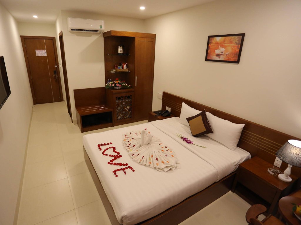 Фото Golden Light Hotel