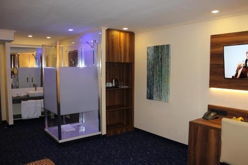 Фото Grand Hotel Empire Frankfurt