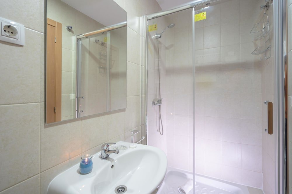 Фото Holidays2Malaga Lagunillas