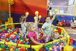 Cosmica (Sovetskaya Street, 51), centro de trampolín