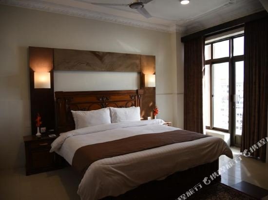 Фото Отель One Murree