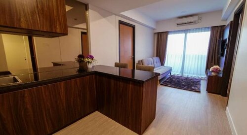 Жильё посуточно MG Suites 2 Bedroom Apartment Semarang в Семаранге