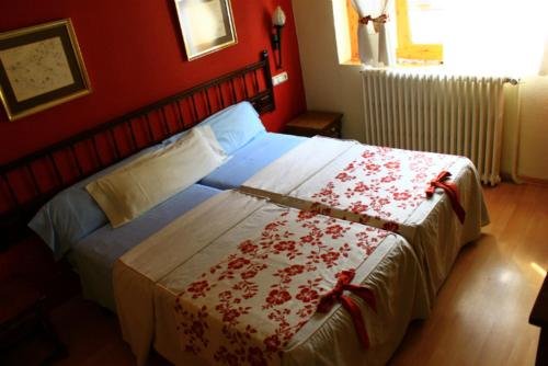 Фото Hostal Escartín