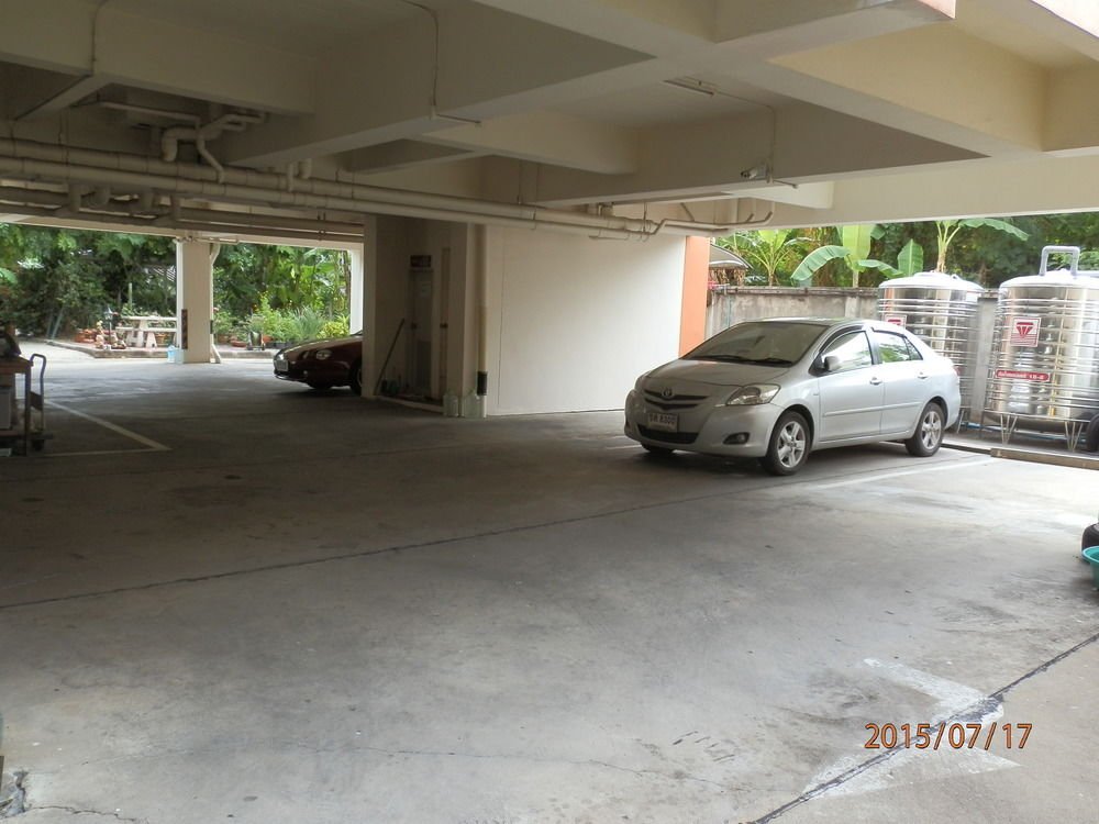 Фото Ittipol Apartment