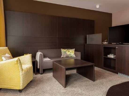 Фото Hotel Platzhirsch