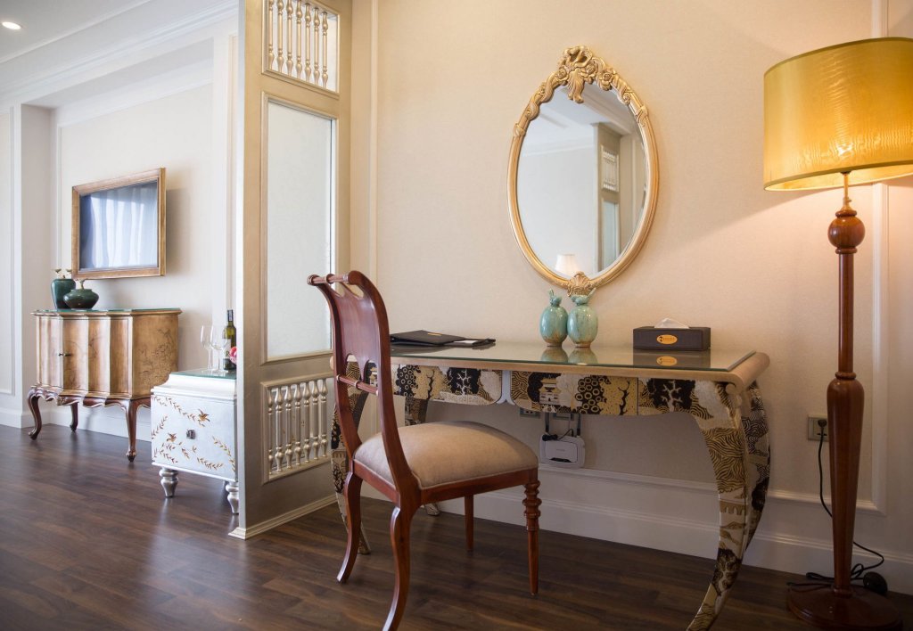 Фото Damsels Hanoi Boutique Hotel