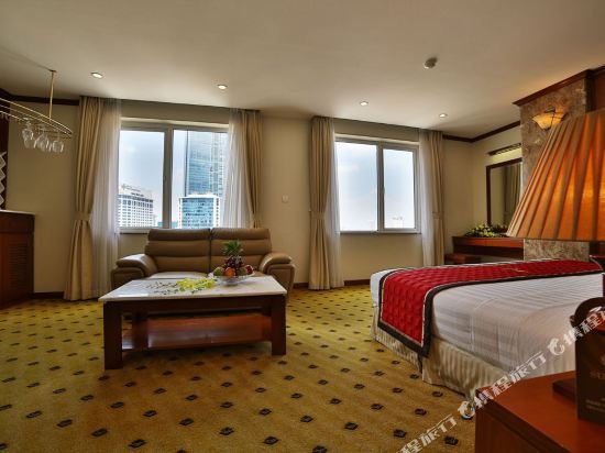 Фото Sunny Hotel 1